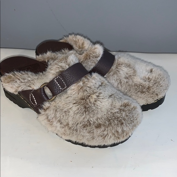 Sam Edelman Shoes - Sam Edelman faux fur rubber mules woman’s 7